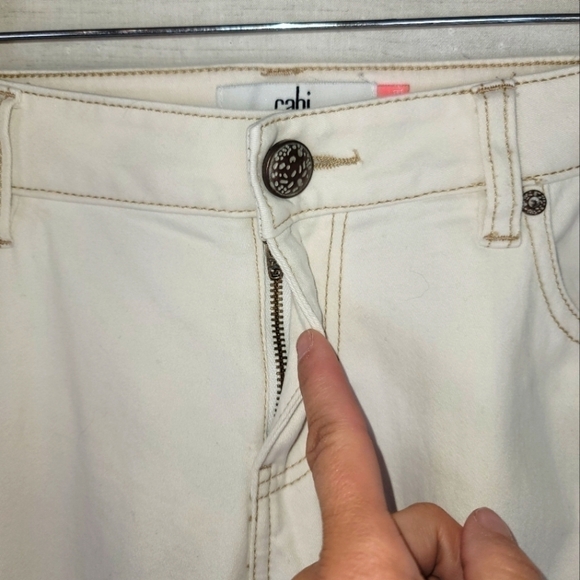 CAbi White Distressed Slim Boyfriend Stretch Jeans w Tan Stitching, sz 8 - Picture 5 of 13
